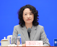 李詠箑国际贸易谈判副代表出席国新办发布会介绍2025年跨国公司领导人青岛峰会有关情况