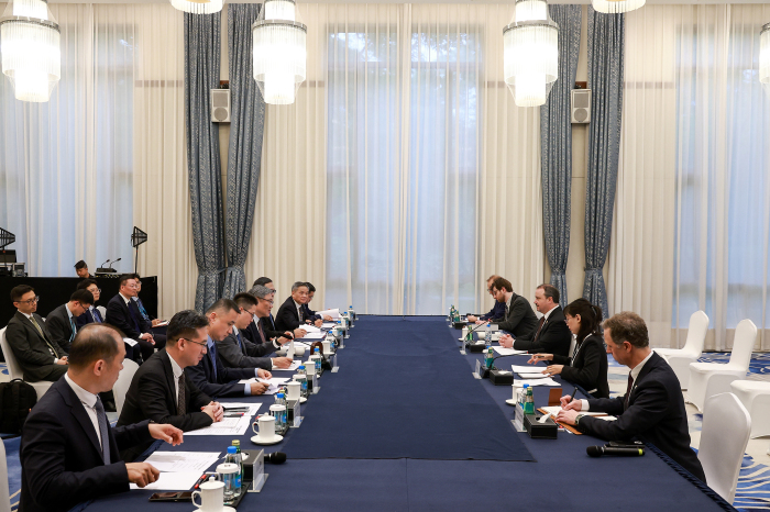 美国副贸易代表斯威策2.jpg