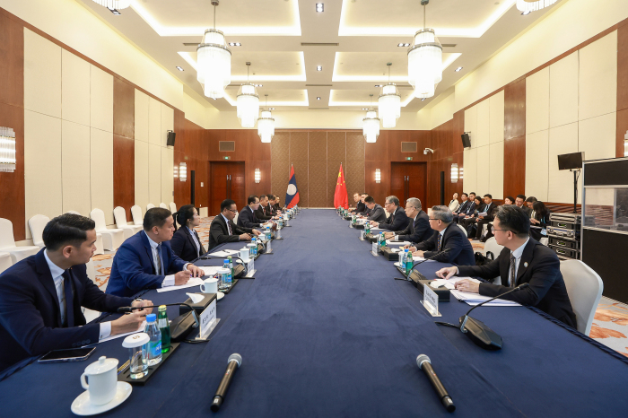 老挝工贸部长玛莱通2.jpg