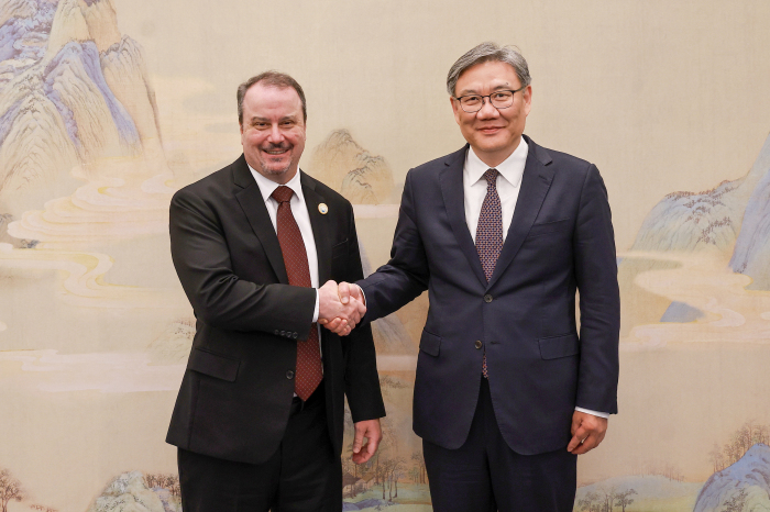 美国副贸易代表斯威策1.jpg