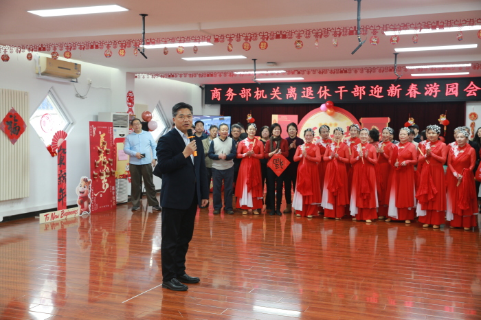 盛部长讲话.JPG